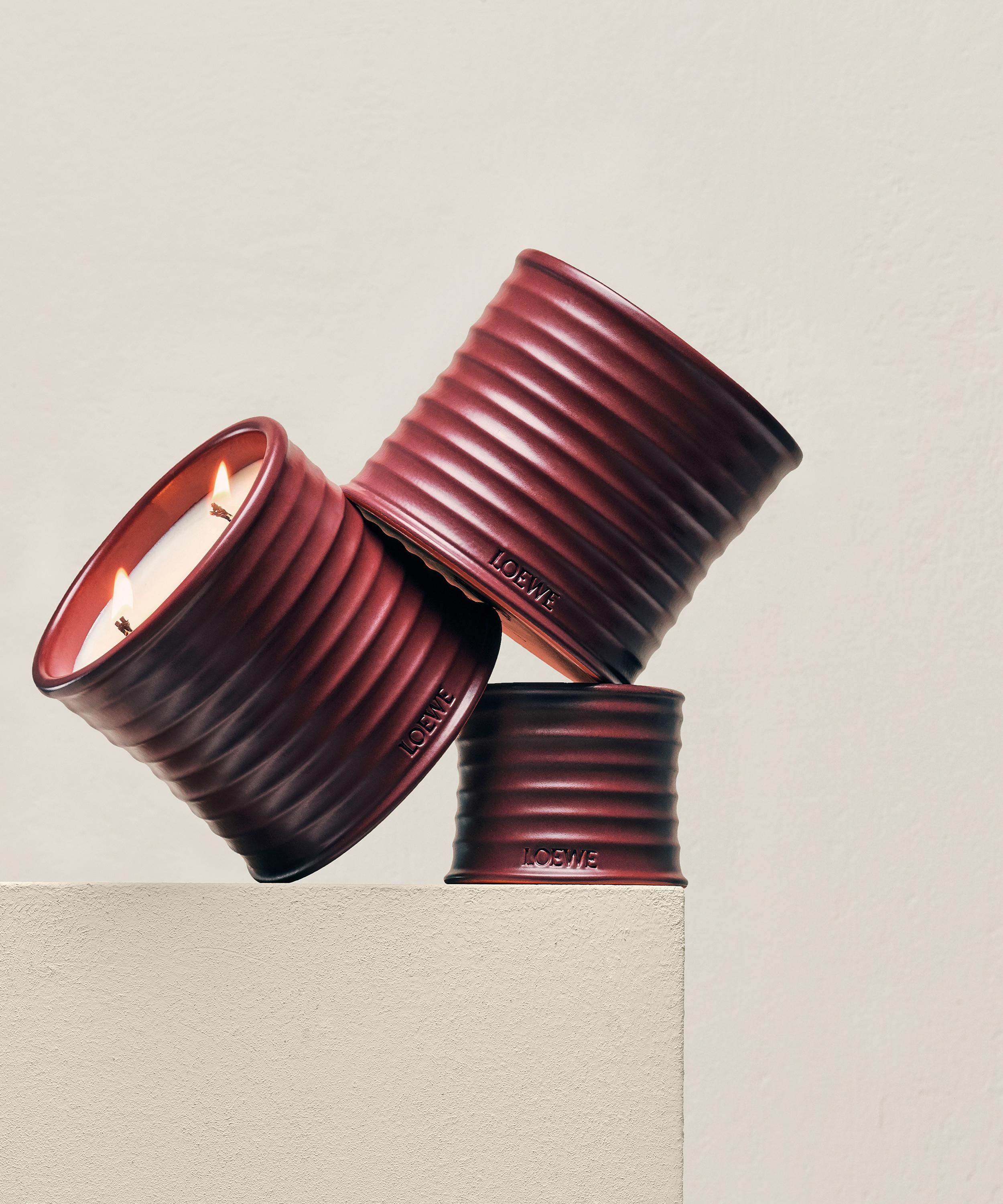 Loewe - Medium Beetroot Candle 610g image number 3