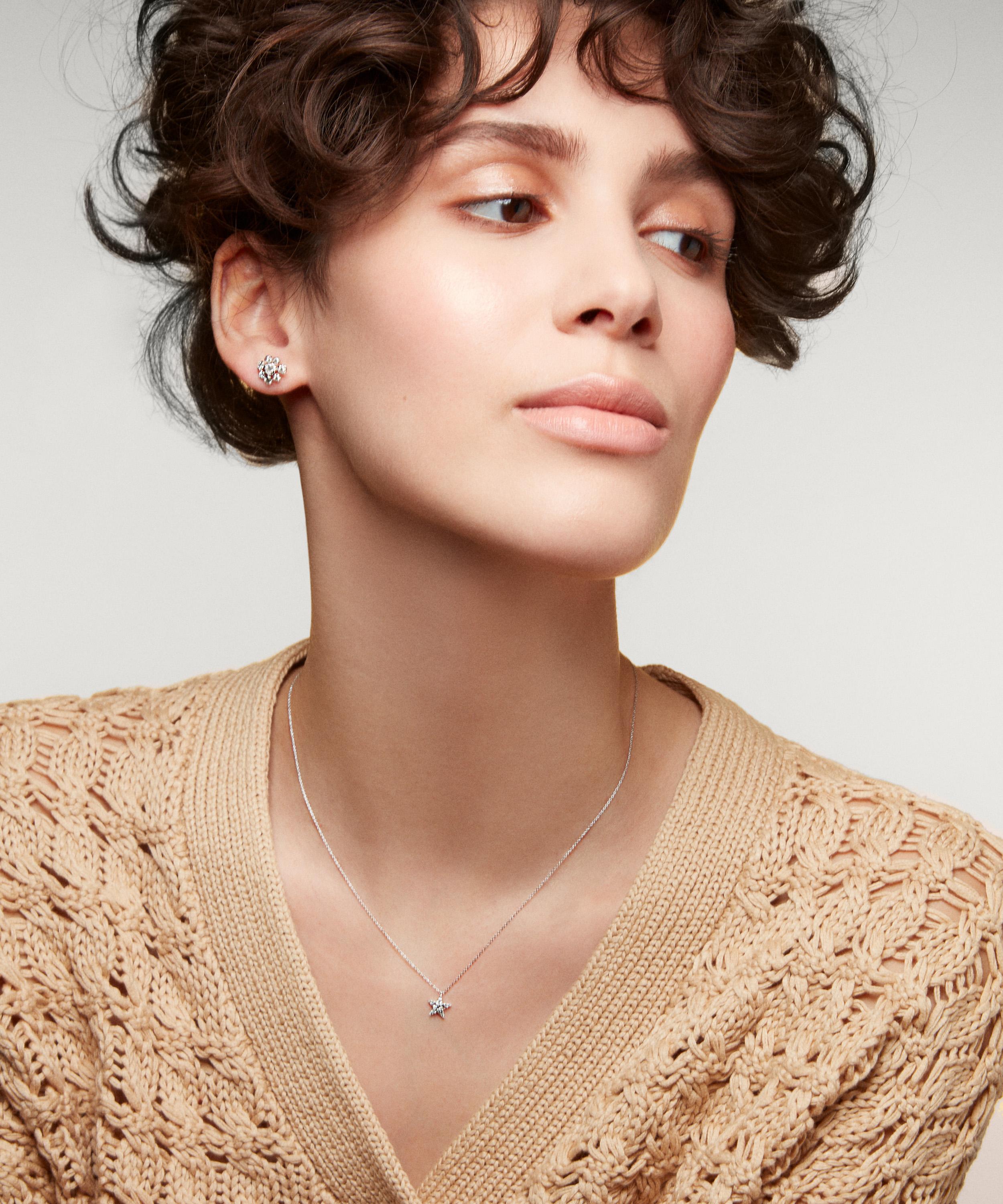 Annoushka - 18ct White Gold Marguerite Large Diamond Flower Stud Earrings image number 1