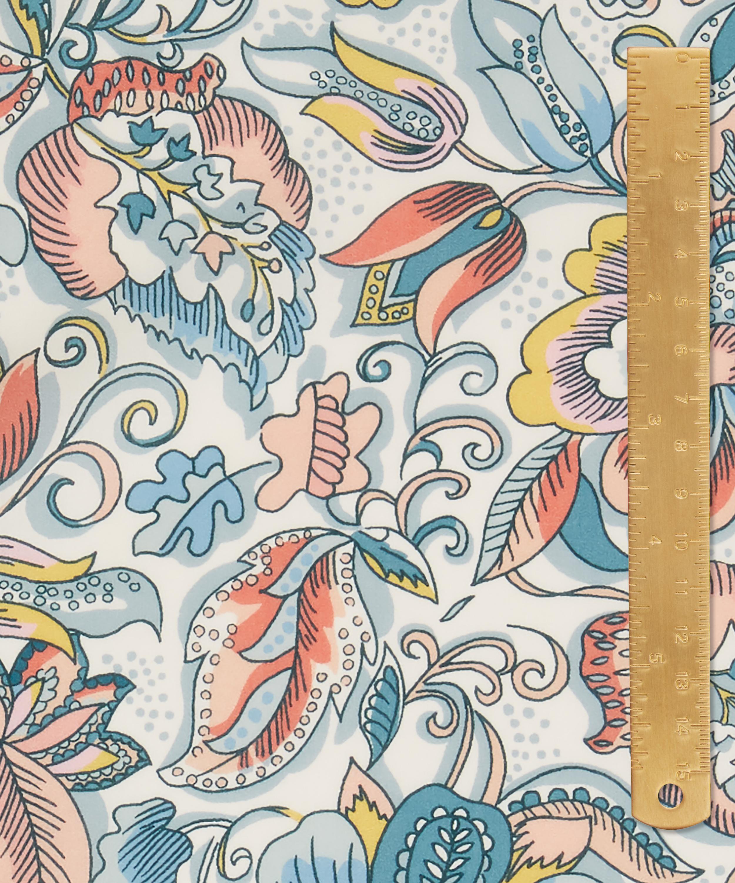 Liberty Fabrics - Passion Blooms Tana Lawn™ Cotton image number 4