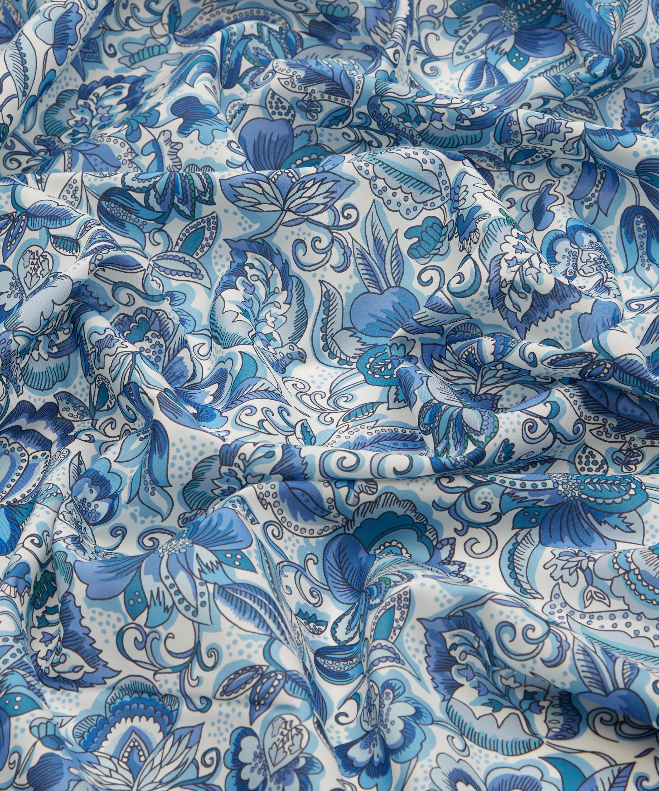 Liberty Fabrics - Passion Blooms Tana Lawn™ Cotton image number 3
