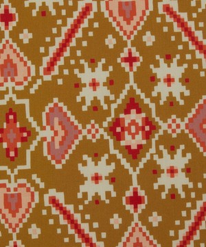 Liberty Fabrics - Tapestry Hearts Tana Lawn™ Cotton image number 0