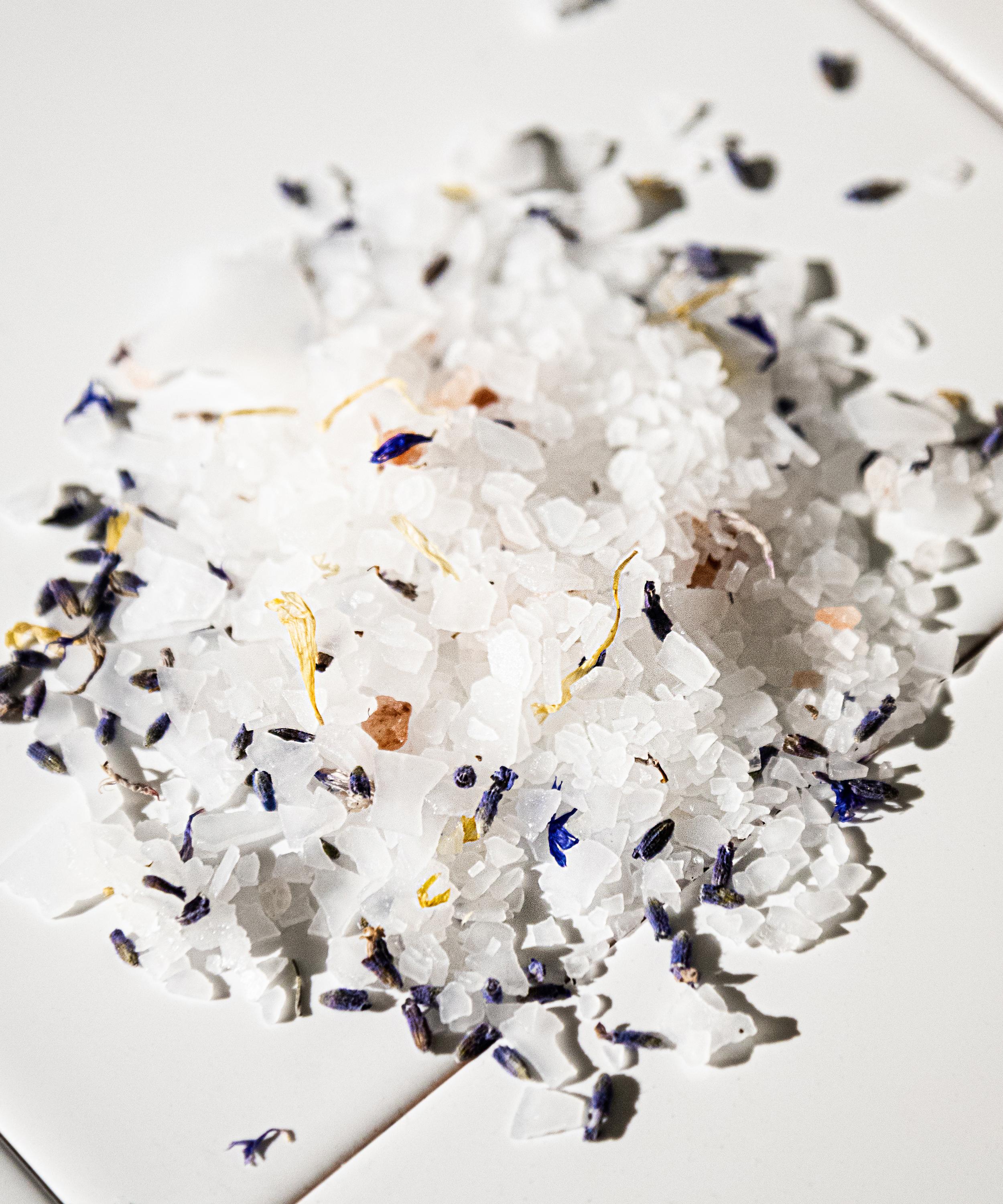 anatomē - Balance + Restore Bath Salts 480g image number 1