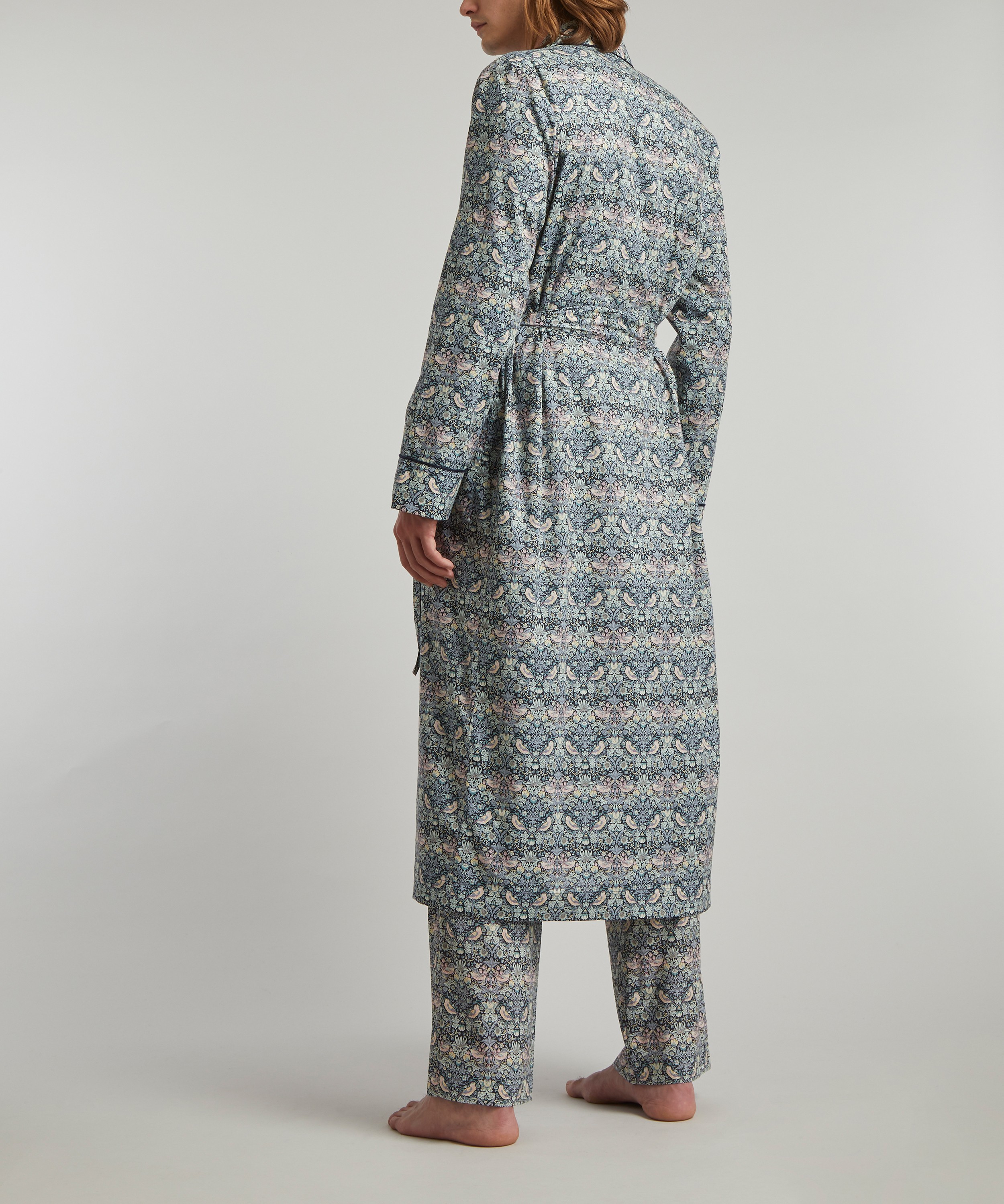 Liberty - Strawberry Thief Tana Lawn™ Cotton Robe image number 3