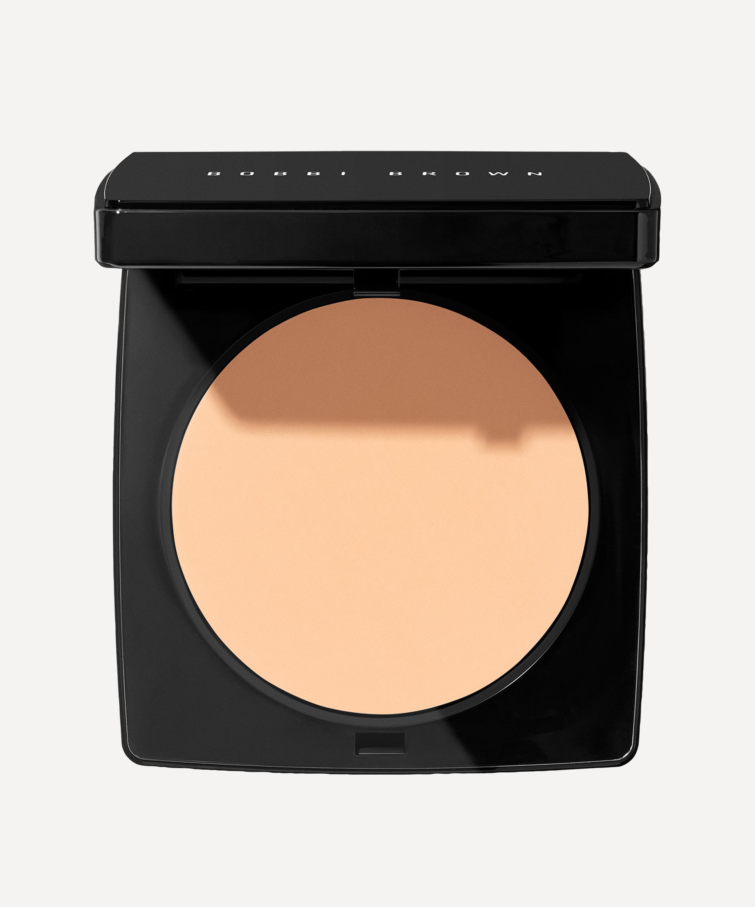 Bobbi Brown - Sheer Finish Pressed Powder in Sunny Beige image number 0