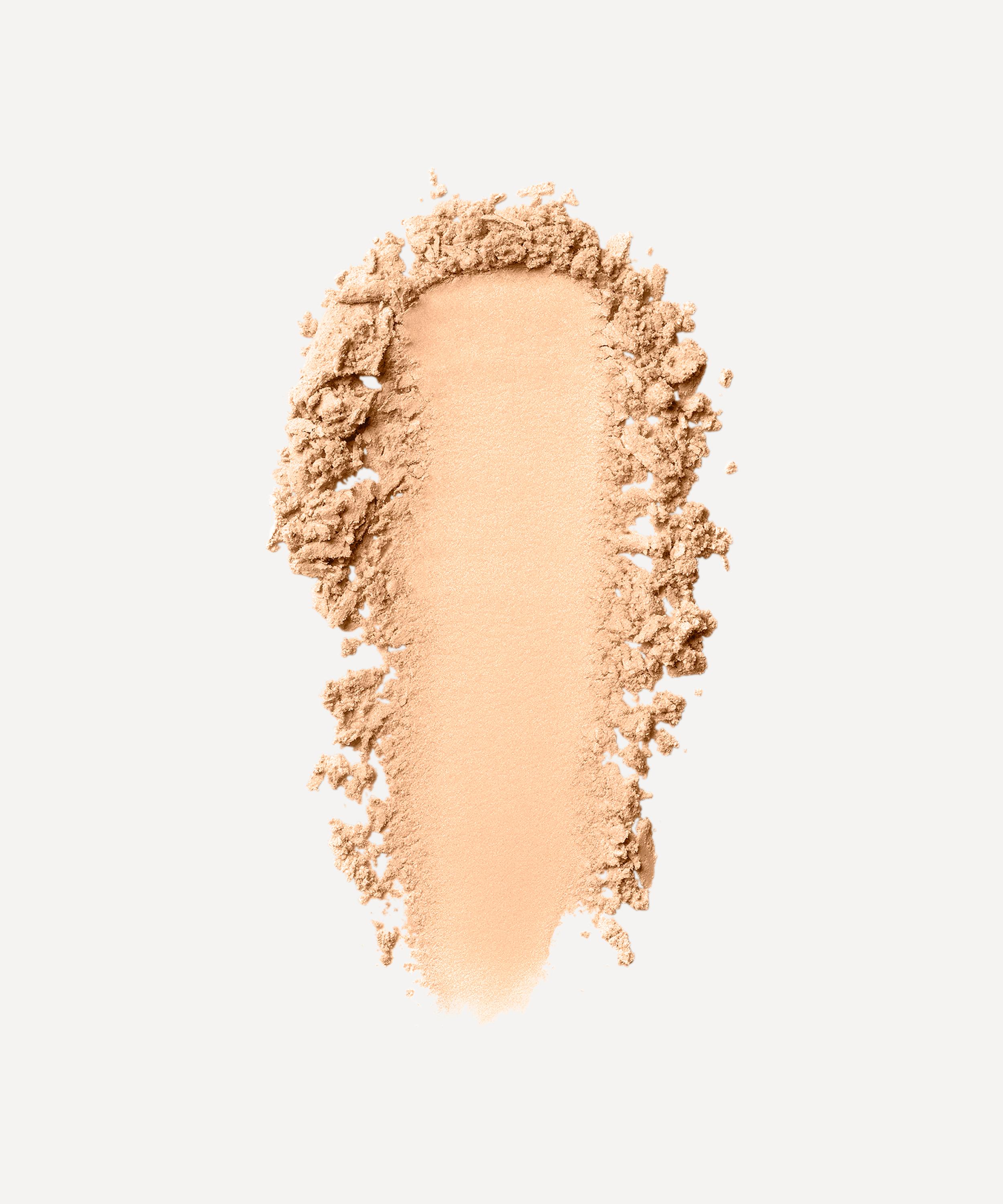 Bobbi Brown - Sheer Finish Pressed Powder in Sunny Beige image number 1
