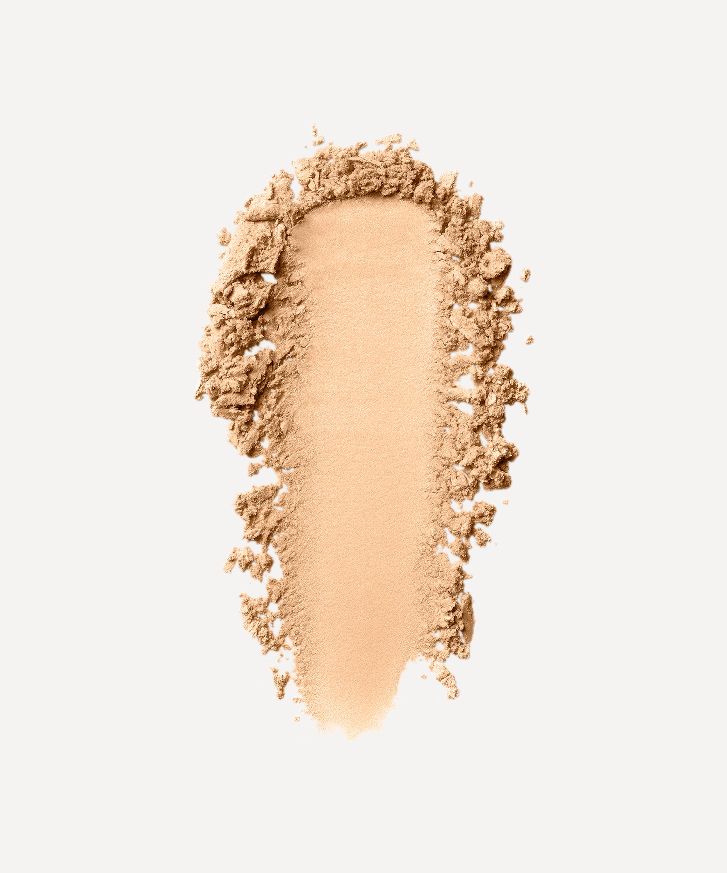Bobbi Brown - Sheer Finish Loose Powder in Pale Yellow image number 1