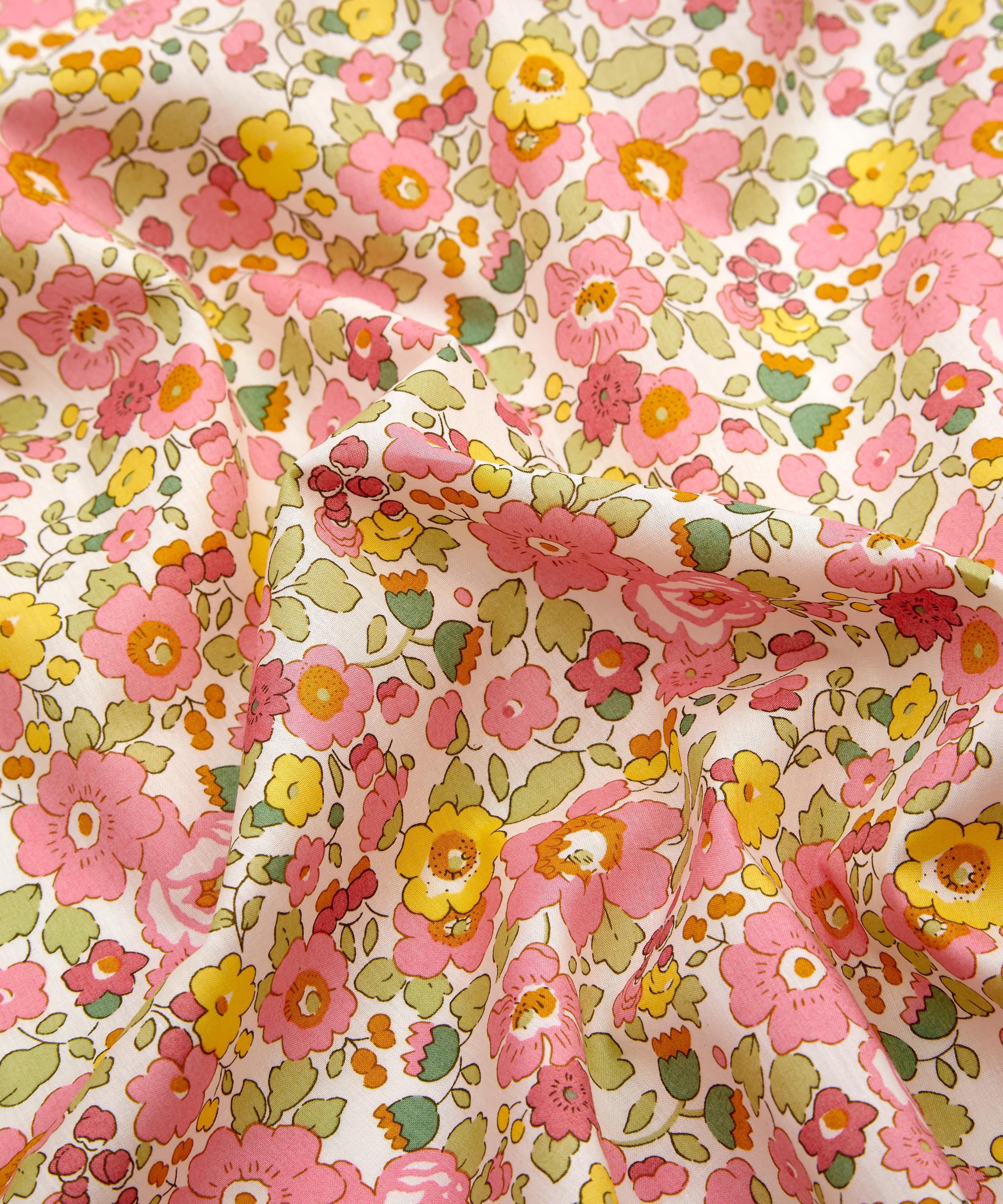Liberty Fabrics - Betsy Organic Tana Lawn™ Cotton image number 3