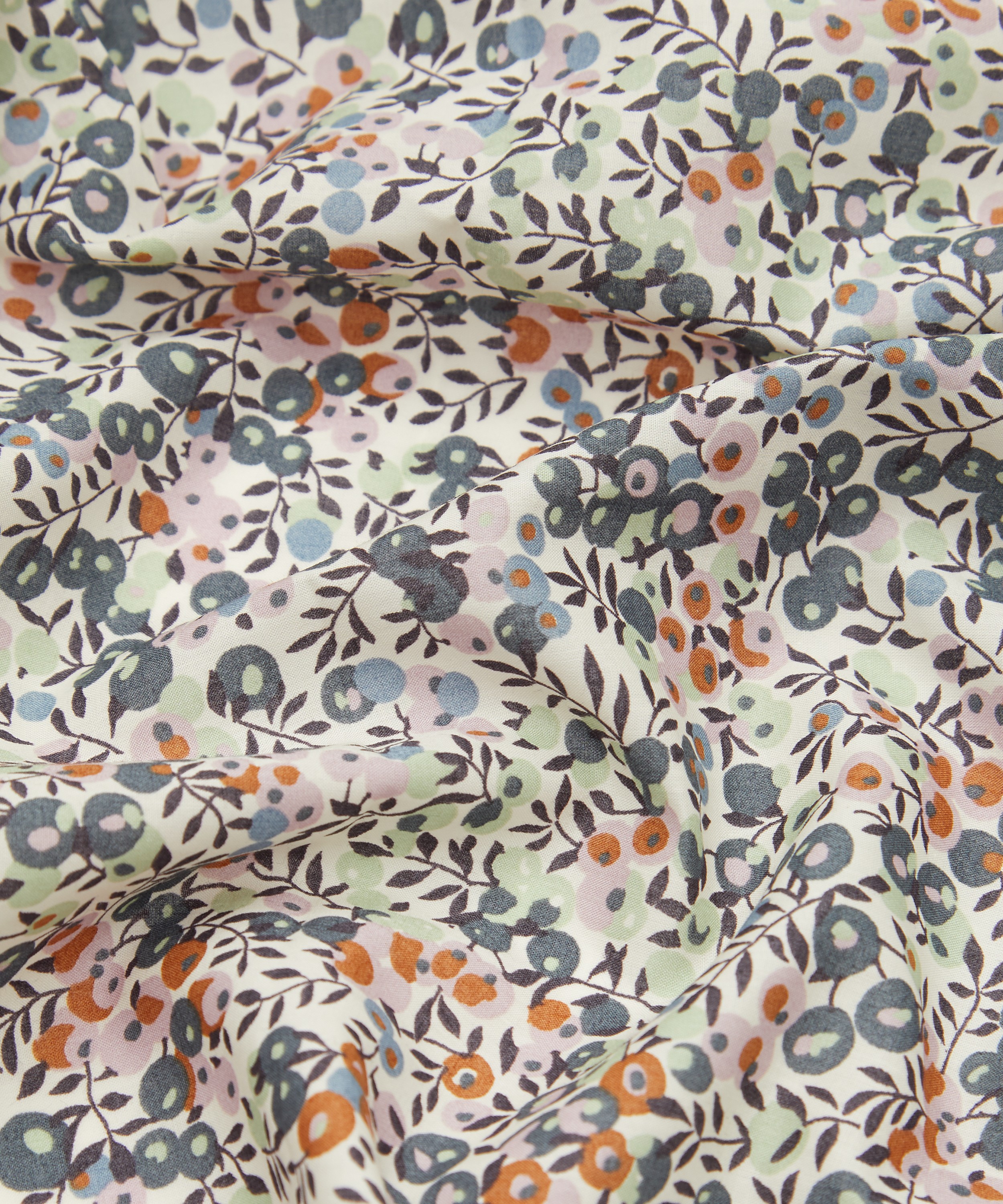 Liberty Fabrics - Wiltshire Organic Tana Lawn™ Cotton image number 3