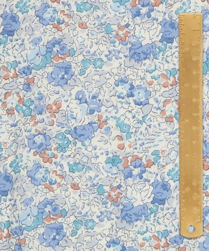 Liberty Fabrics - Claire-Aude Organic Tana Lawn™ Cotton image number 4