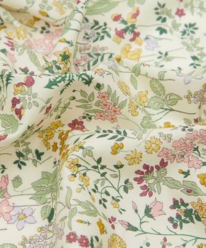Liberty Fabrics - Field Flowers Organic Tana Lawn™ Cotton image number 3