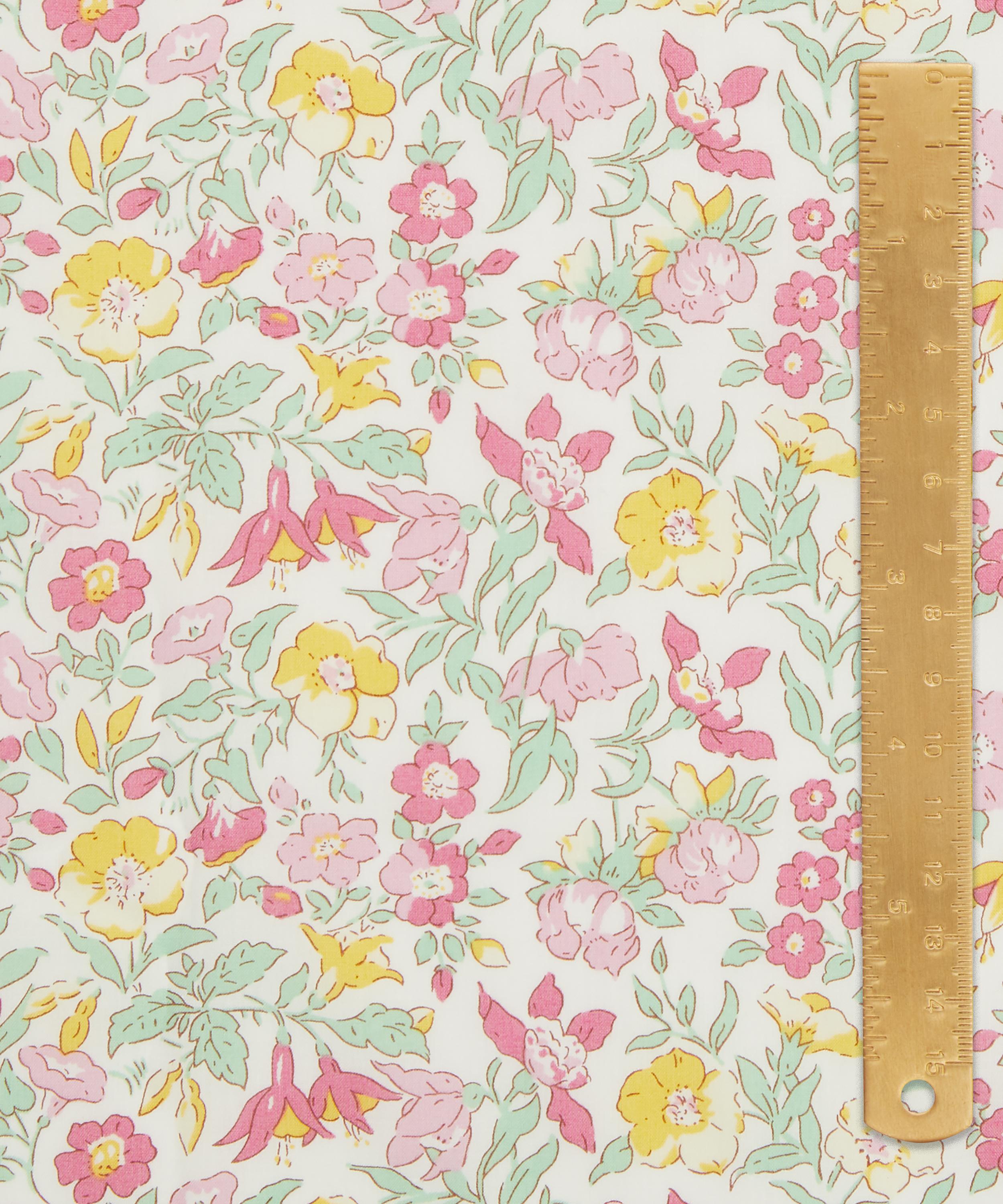 Liberty Fabrics - Mamie Organic Tana Lawn™ Cotton image number 4