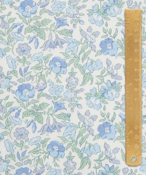 Liberty Fabrics - Mamie Organic Tana Lawn™ Cotton image number 5