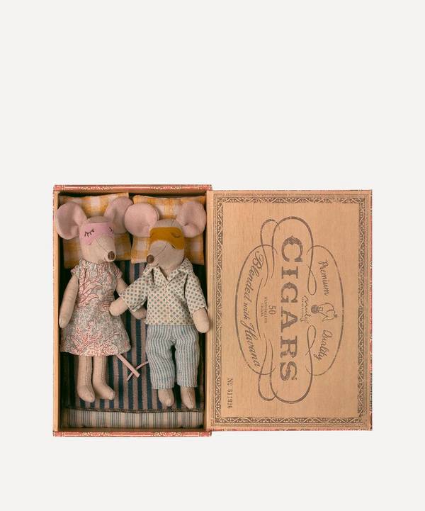 Maileg - Mum and Dad Mice in Cigar Box Toy image number 0