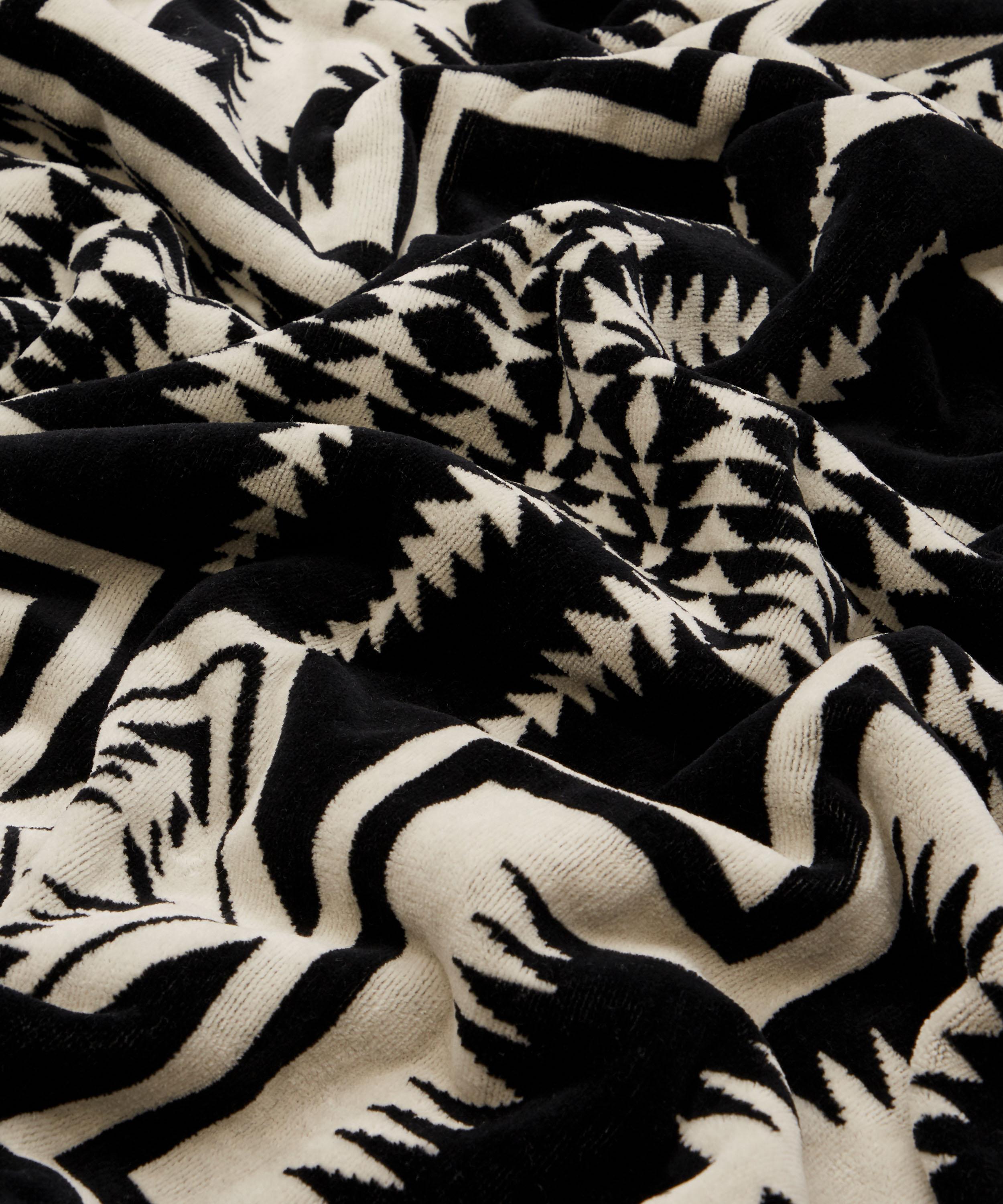 Pendleton - Harding Hooded Towel image number 3