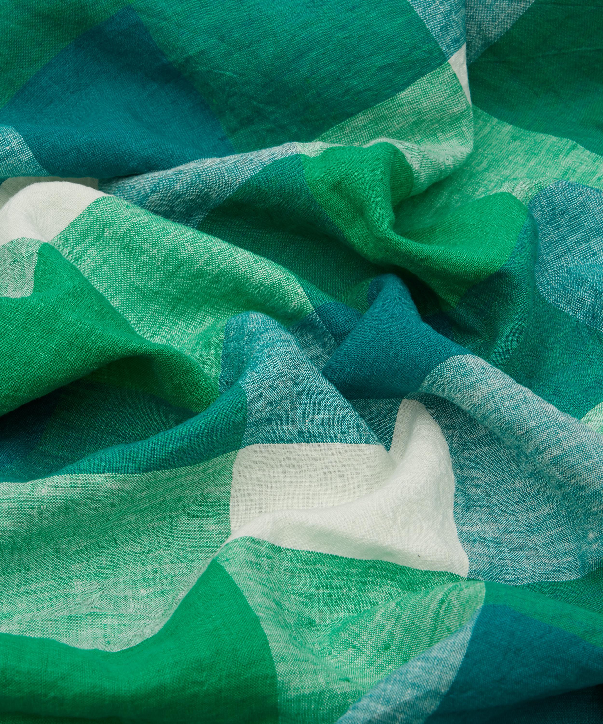 Society of Wanderers - Apple Check Ruffle King Single Flat Sheet image number 3