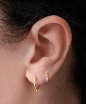 Maria Tash - 18ct 7mm Diamond Eternity Bar Charm Threaded Stud Earring image number 2