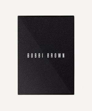 Bobbi Brown - The Essential Multicolour Eye Shadow Palette in Bold Burgundy image number 2