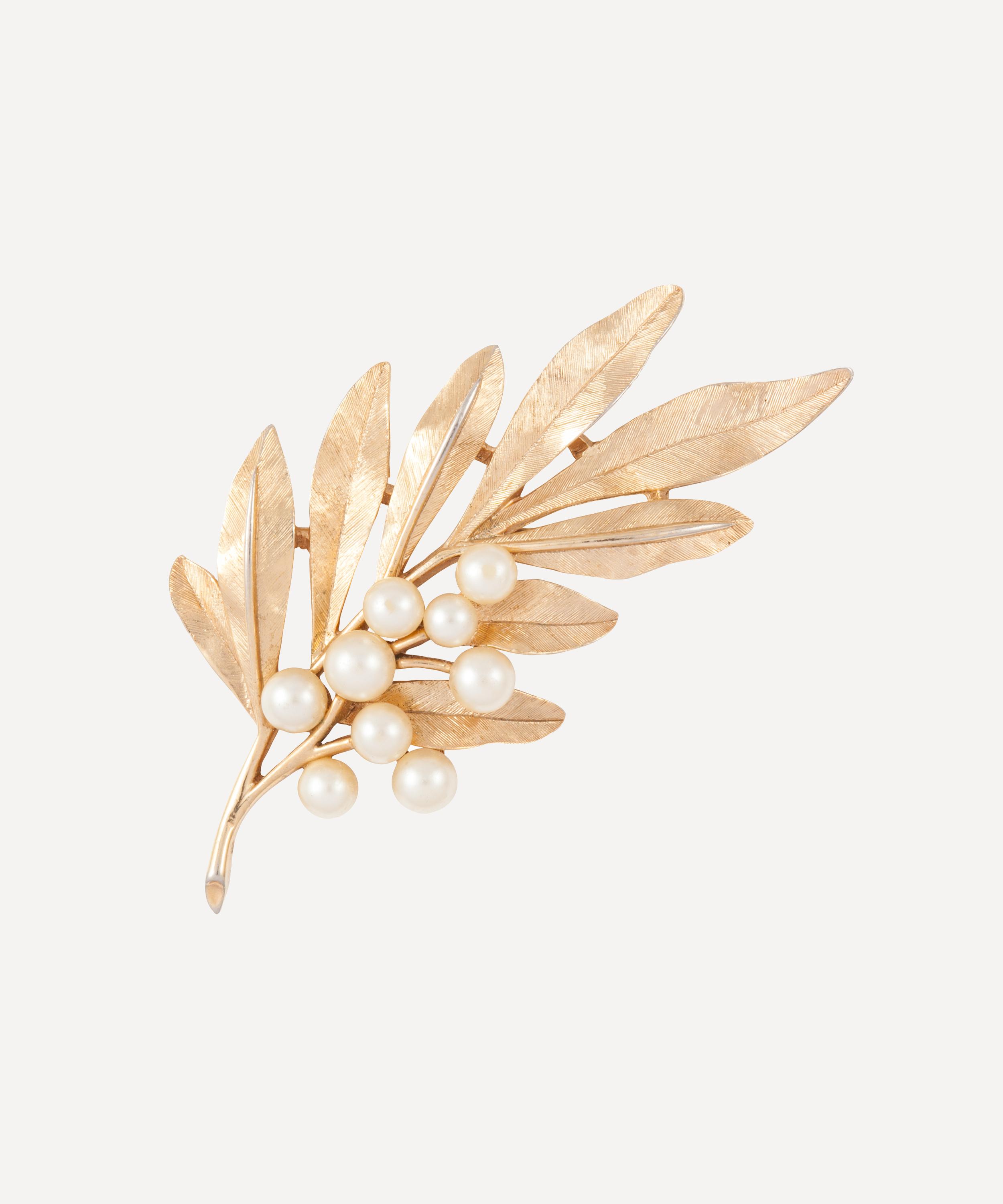 SUSAN CAPLAN VINTAGE GOLD-PLATED 1960S TRIFARI FAUX PEARL LEAFY BRANCH BROOCH,000729665