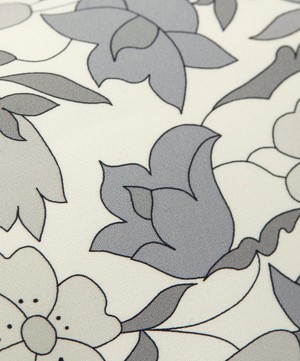 Liberty Interiors - Poppy Meadowfield Cotton Sateen in Pewter image number 5