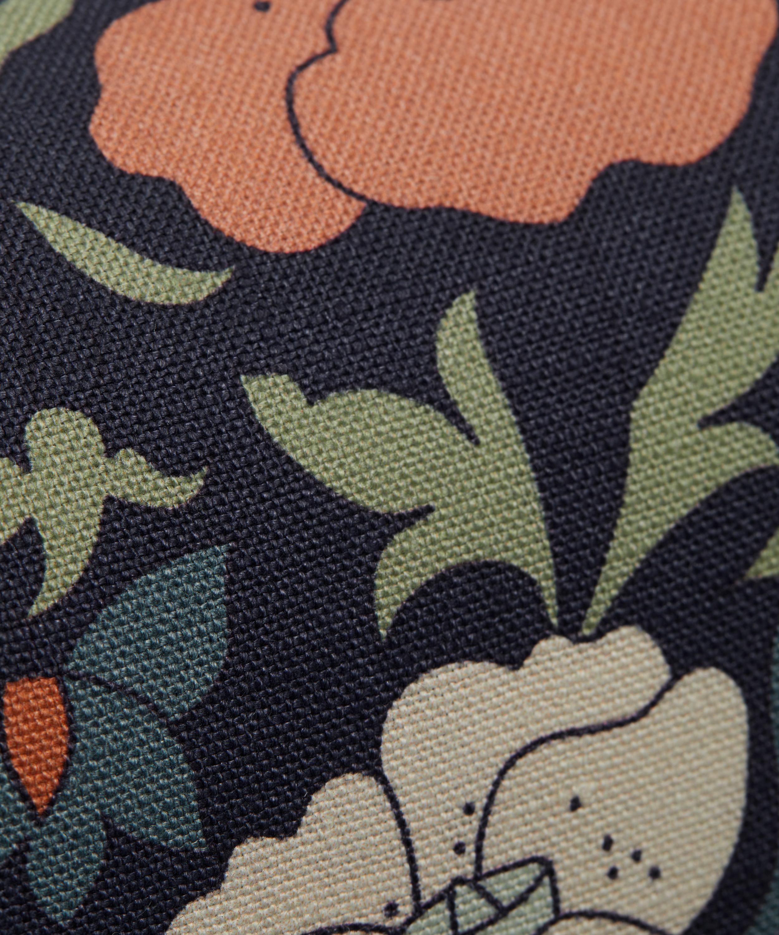 Liberty Interiors - Poppy Meadowfield Landsdowne Linen in Pewter image number 6