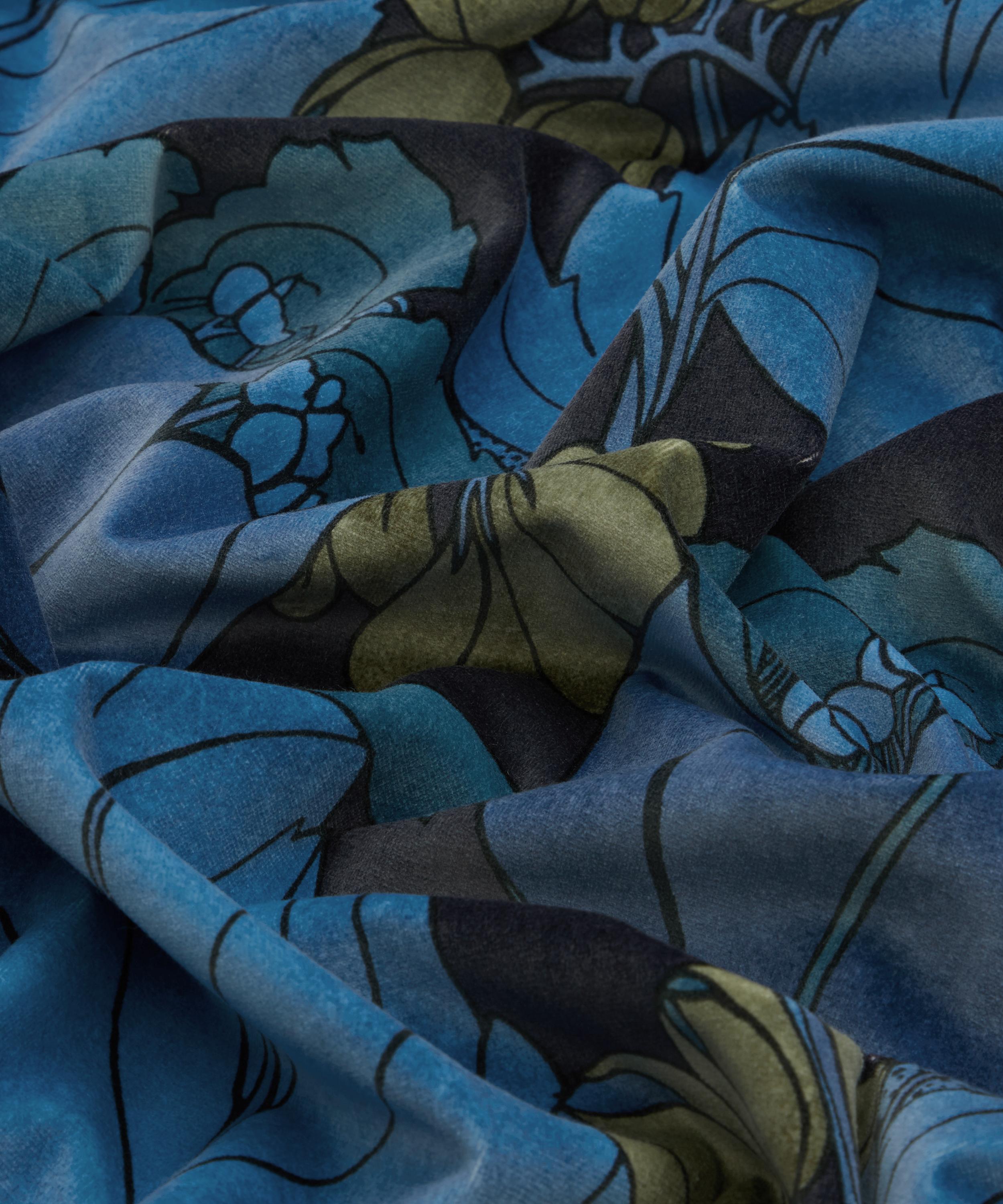 Liberty Interiors - Regency Tulip Wellington Velvet in Lapis image number 4
