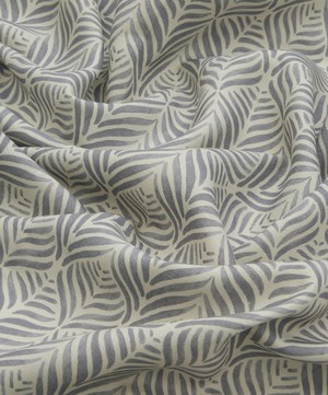 Liberty Interiors - Quill Landsdowne Linen in Pewter image number 3