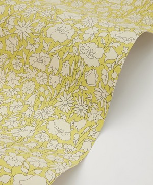 Liberty Interiors - Poppy Meadow Wallpaper in Fennel image number 2