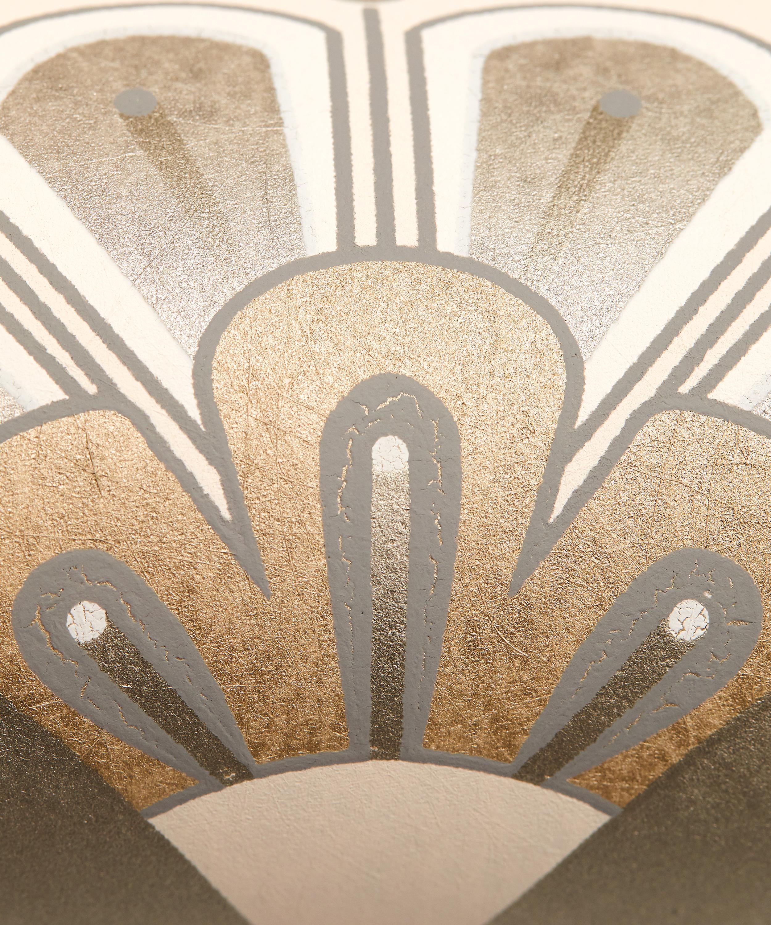 Liberty Interiors - Deco Scallop Wallpaper in Pewter White image number 3