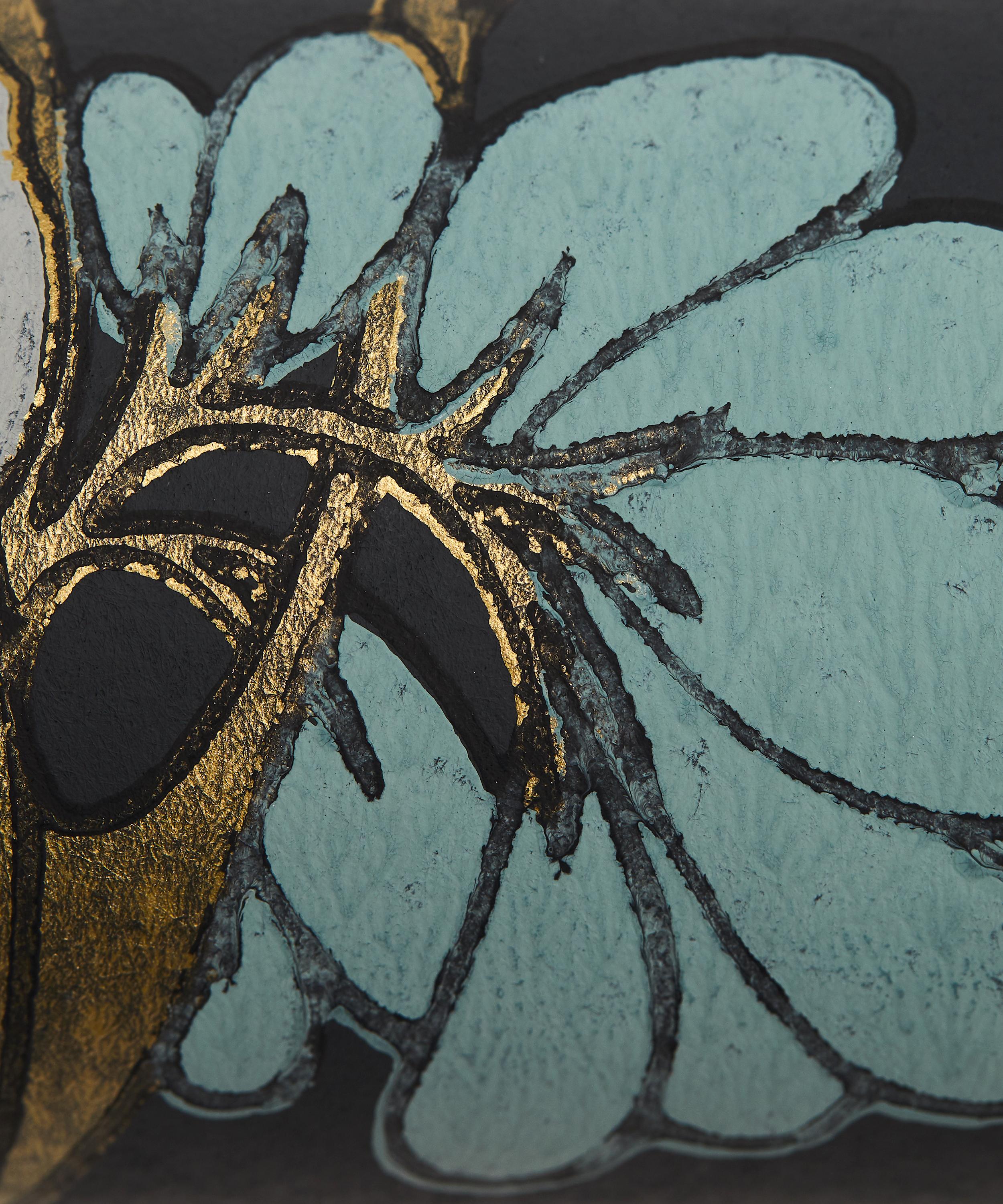 Liberty Interiors - Regency Tulip Wallpaper in Pewter image number 3