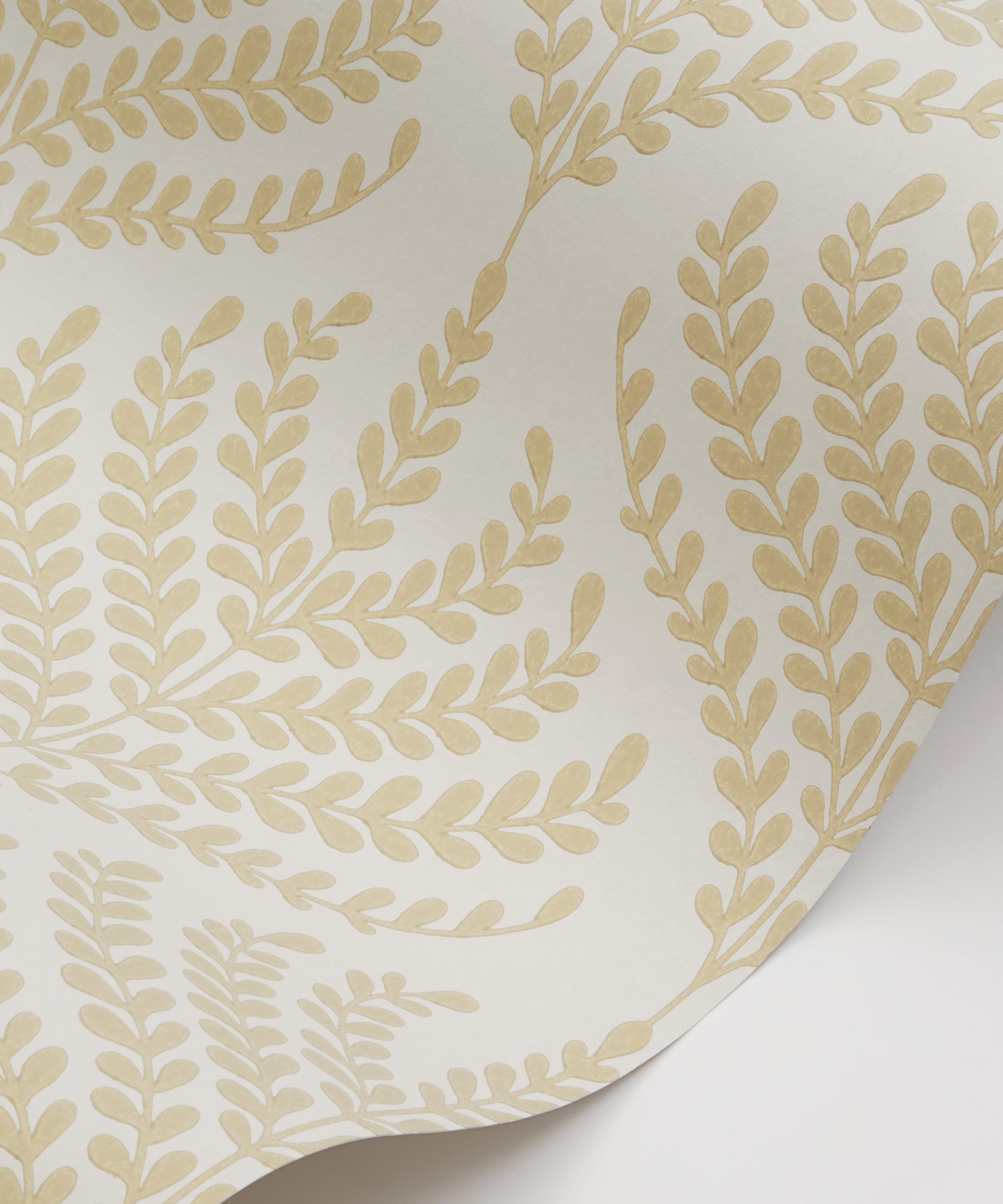 Liberty Interiors - Paisley Fern Wallpaper in Fennel image number 1