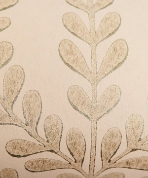 Liberty Interiors - Paisley Fern Wallpaper in Ointment image number 3