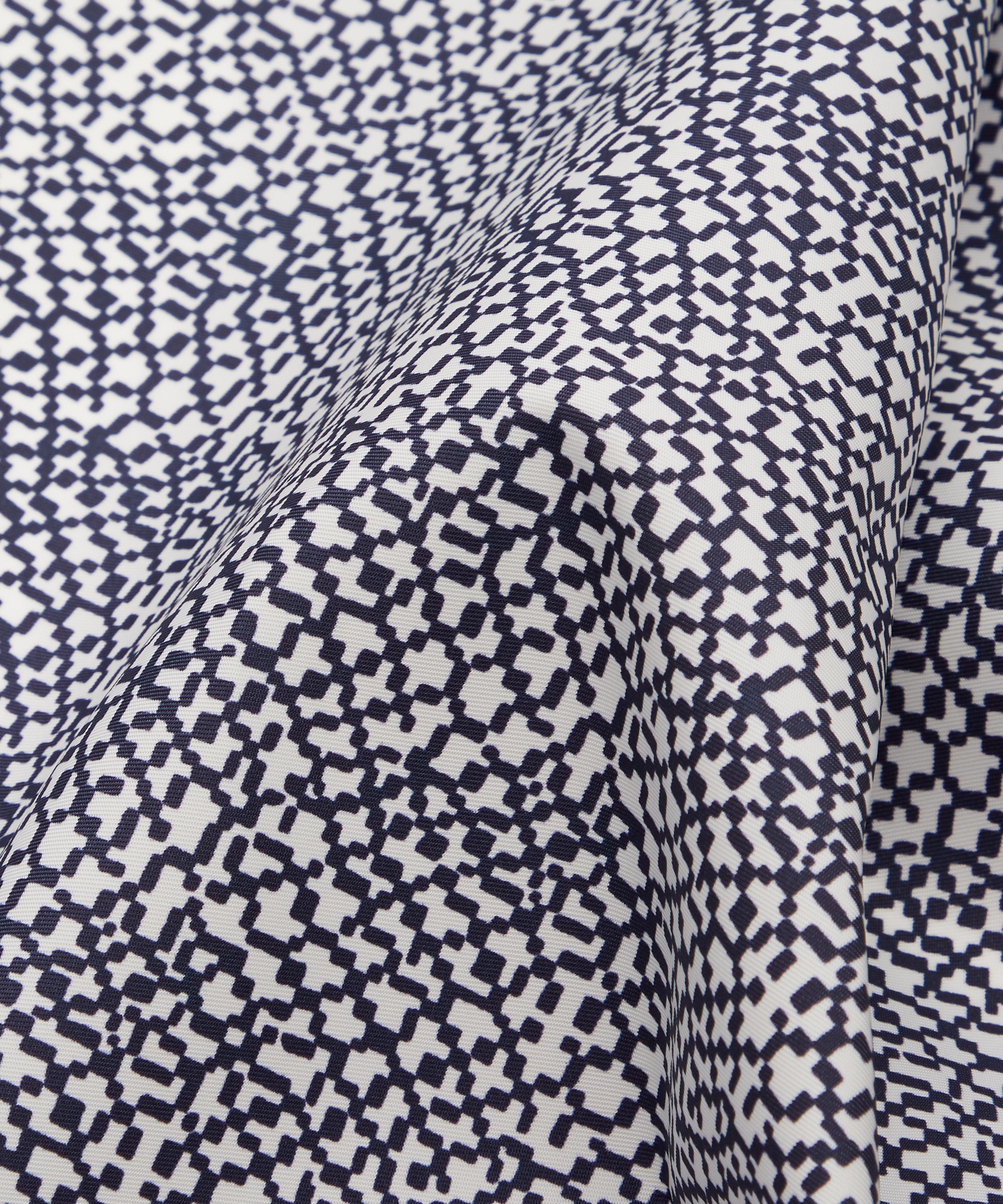 Liberty Fabrics - Albers Nylon Twill image number 3