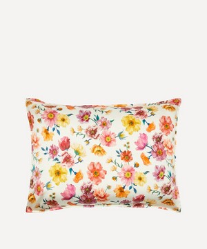 Coco & Wolf - Jessica’s Picnic Silk Satin Pillowcases Set of Two image number 0