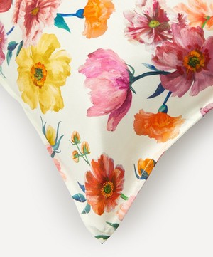 Coco & Wolf - Jessica’s Picnic Silk Satin Pillowcases Set of Two image number 2