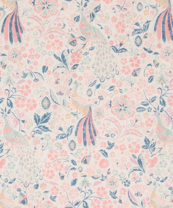 Liberty Fabrics - Juno’s Garden Lasenby Quilting Cotton image number null