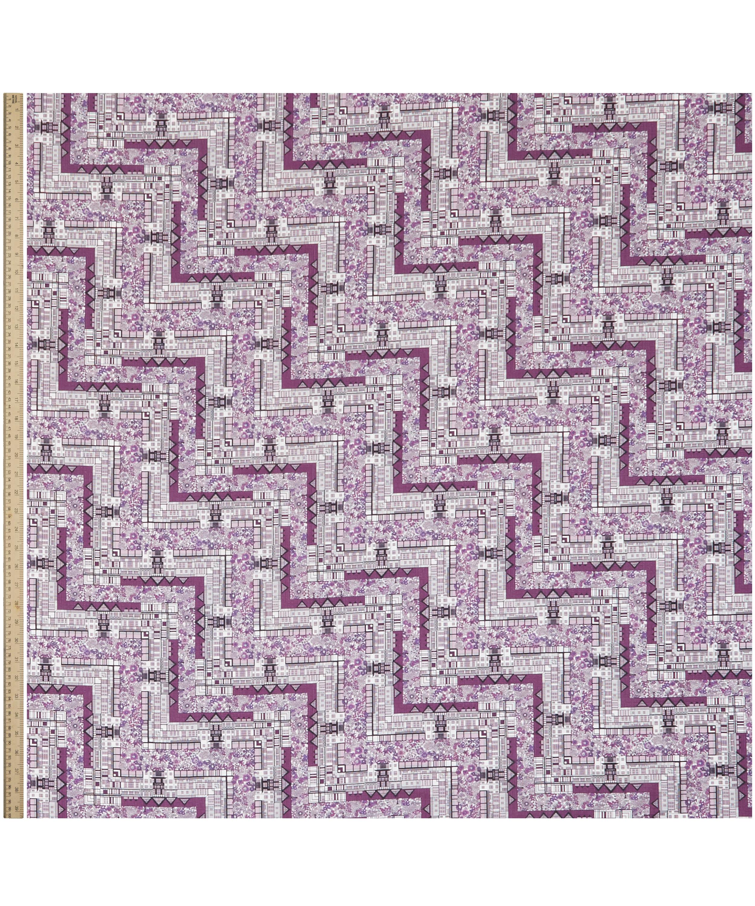 Liberty Fabrics - Tudor Belle Tana Lawn™ Cotton image number 1