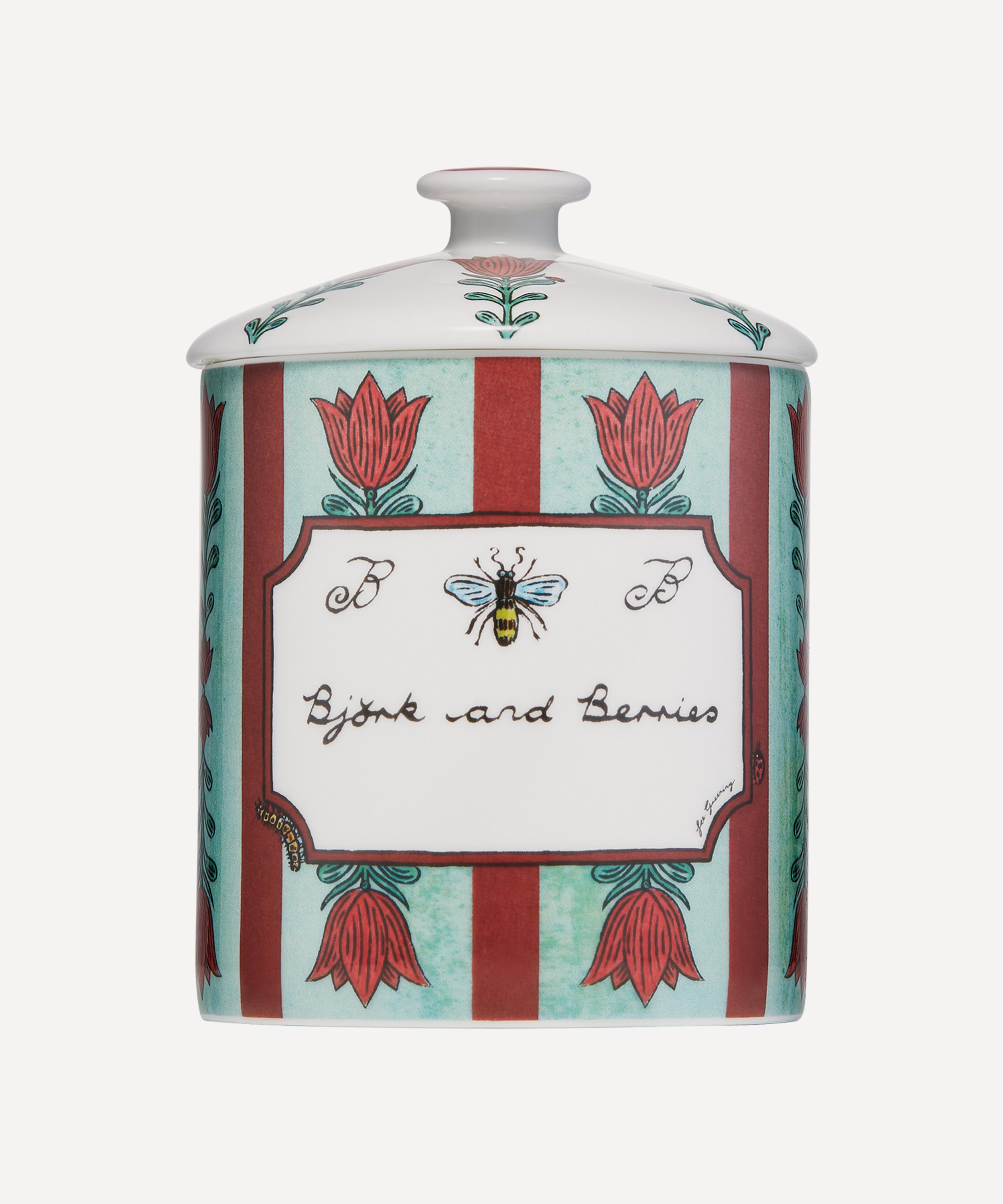 Björk & Berries - The Cabinet Scented Candle 290g image number 0