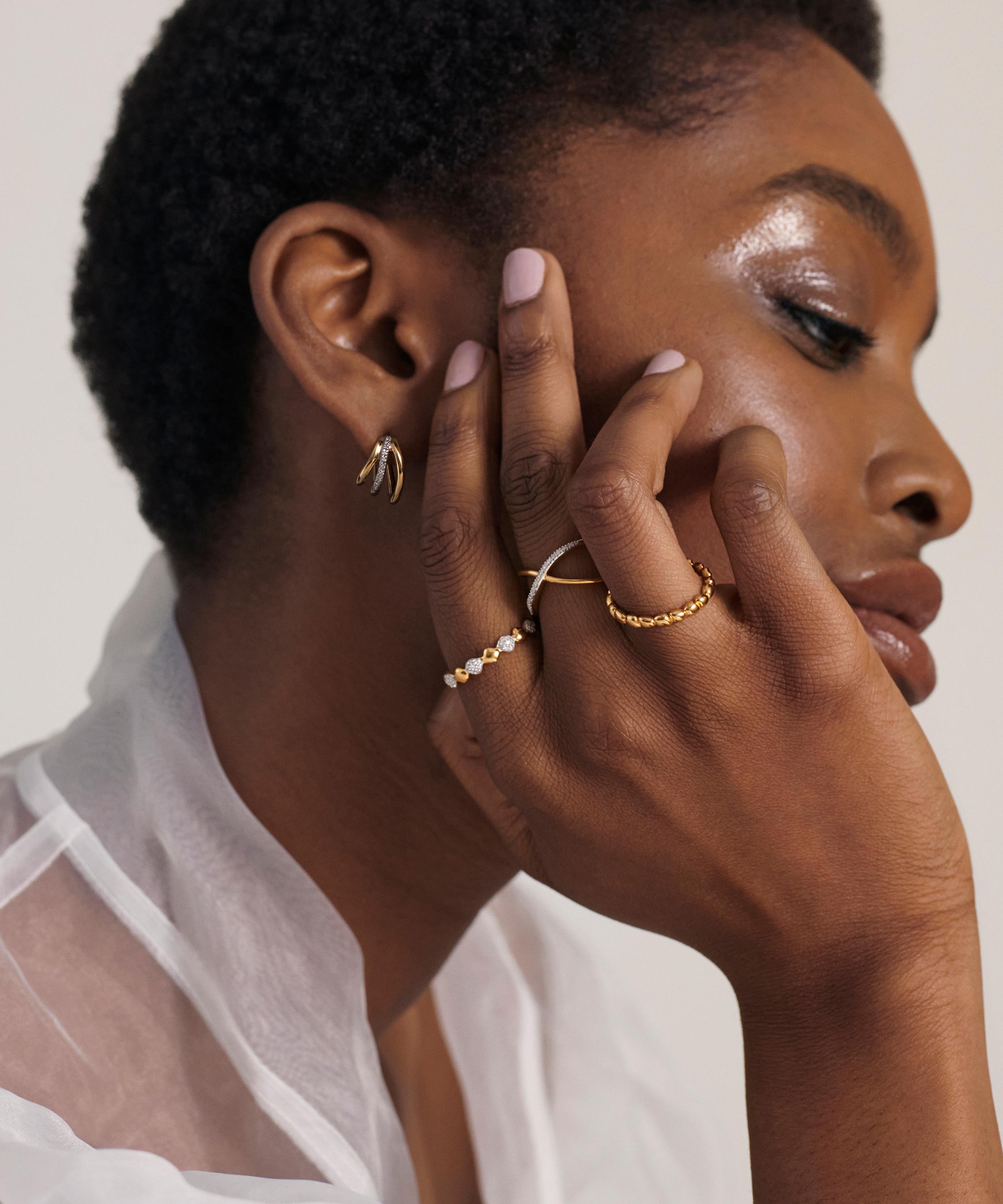 Nura deals teardrop ring