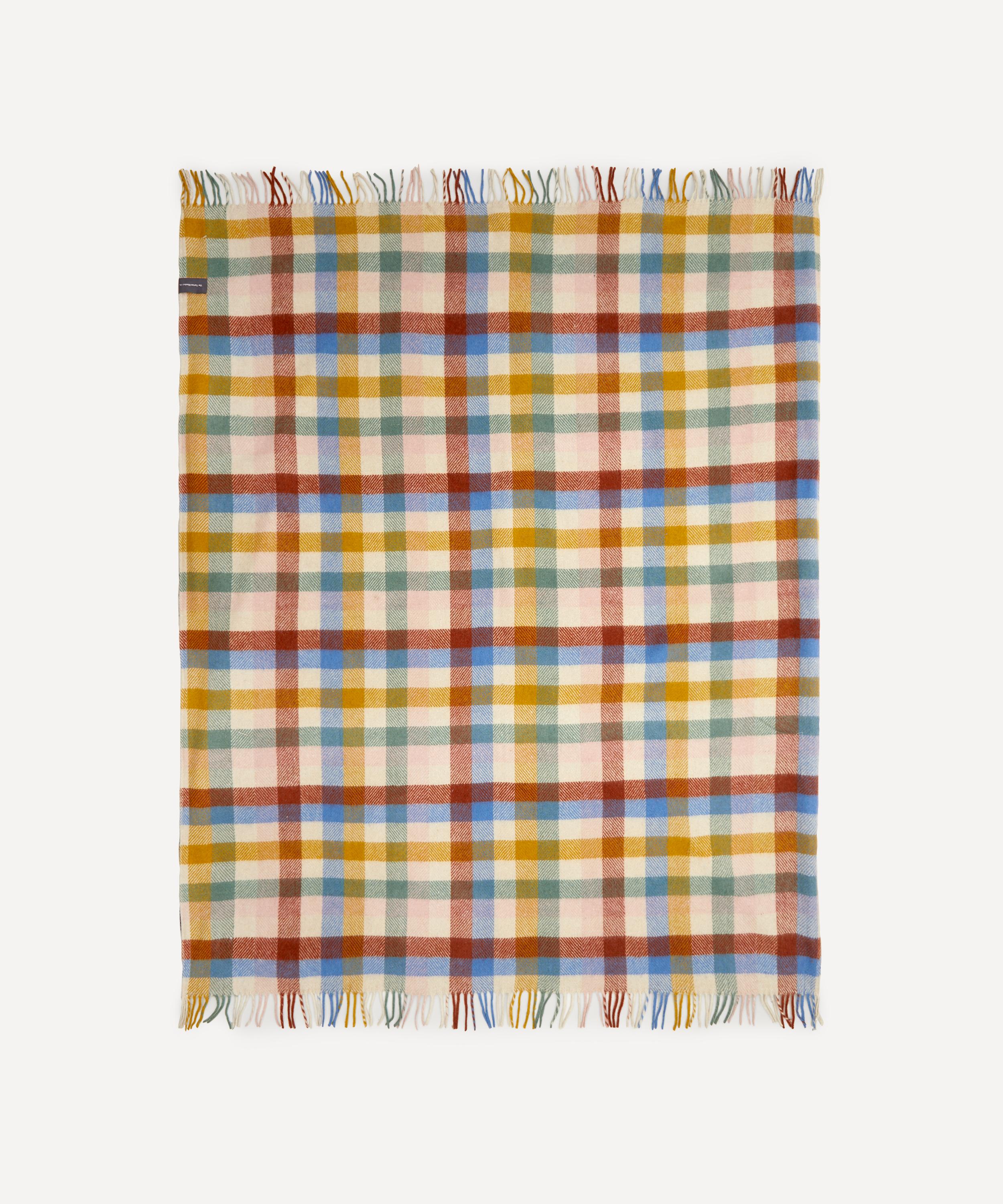 WATERPROOF Backed Wool Picnic Rug / Blanket in Classic Country Plaid Check  with Webbing Carry Strap