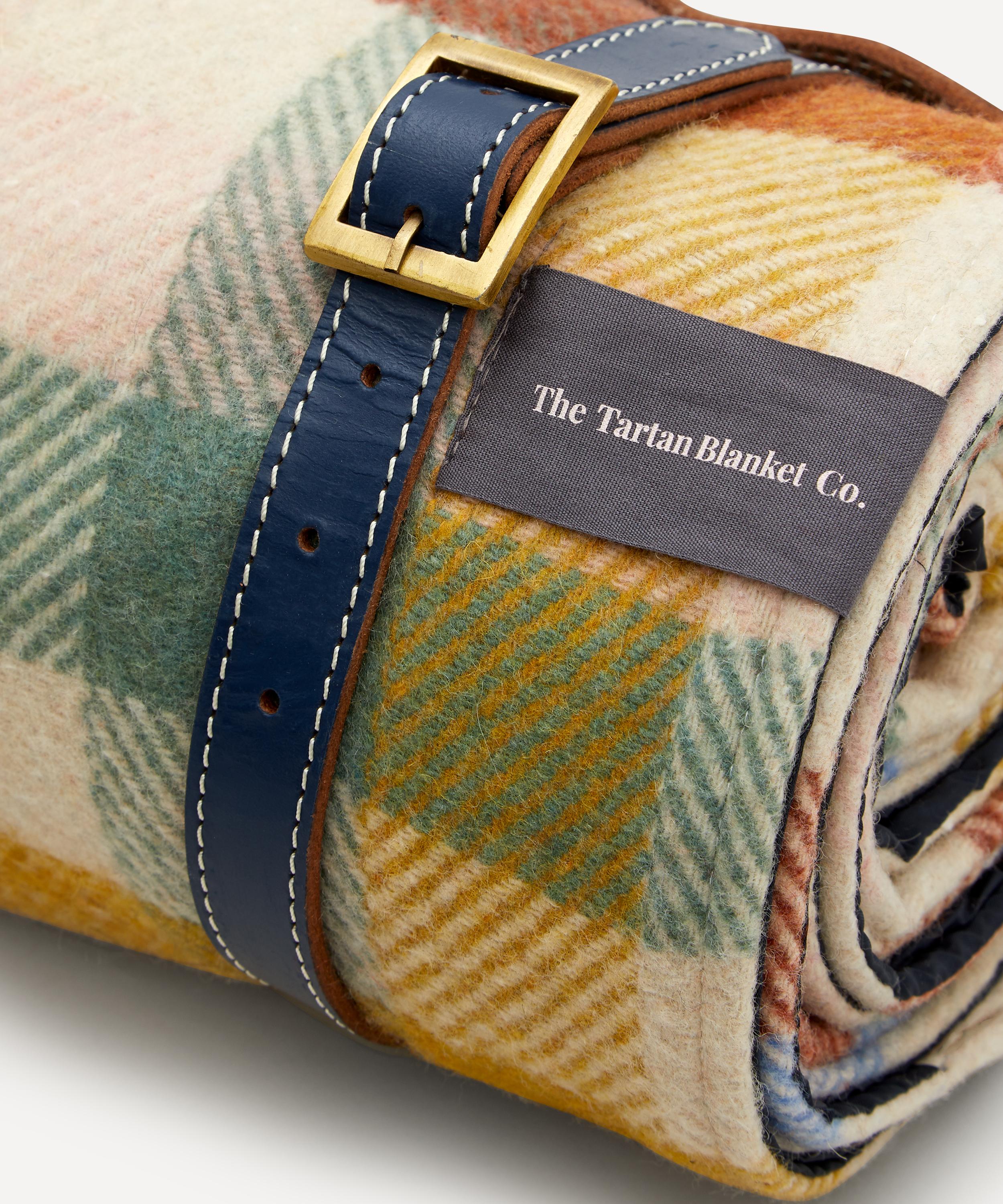 The tartan deals blanket company