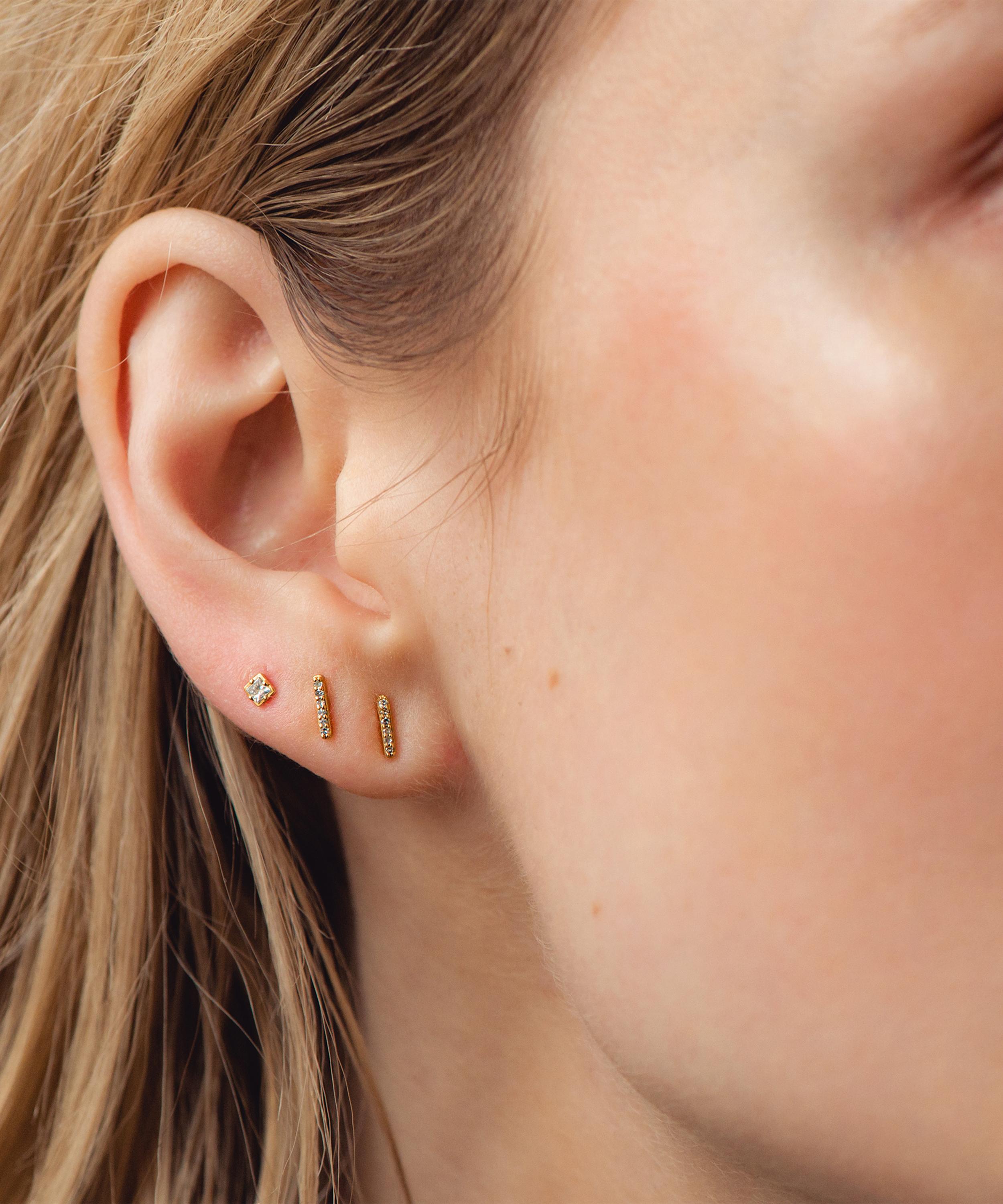 Astley Clarke - 14ct Gold Mini Comet Diamond Bar Stud Earrings image number 2