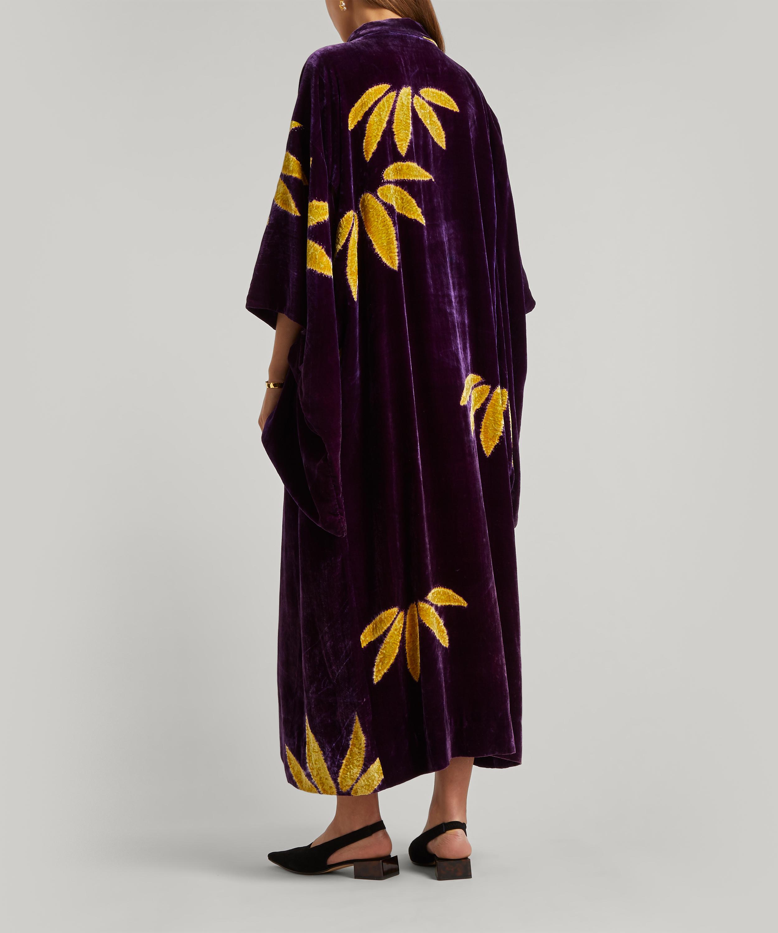Designer Vintage - 20’s Couture Velvet Coat image number 3