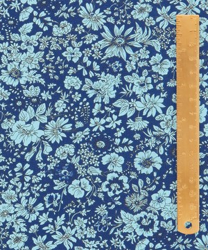 Liberty Fabrics - Emily Silhouette Flower Lasenby Cotton image number 4