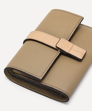 Loewe - Small Vertical Leather Wallet image number 4
