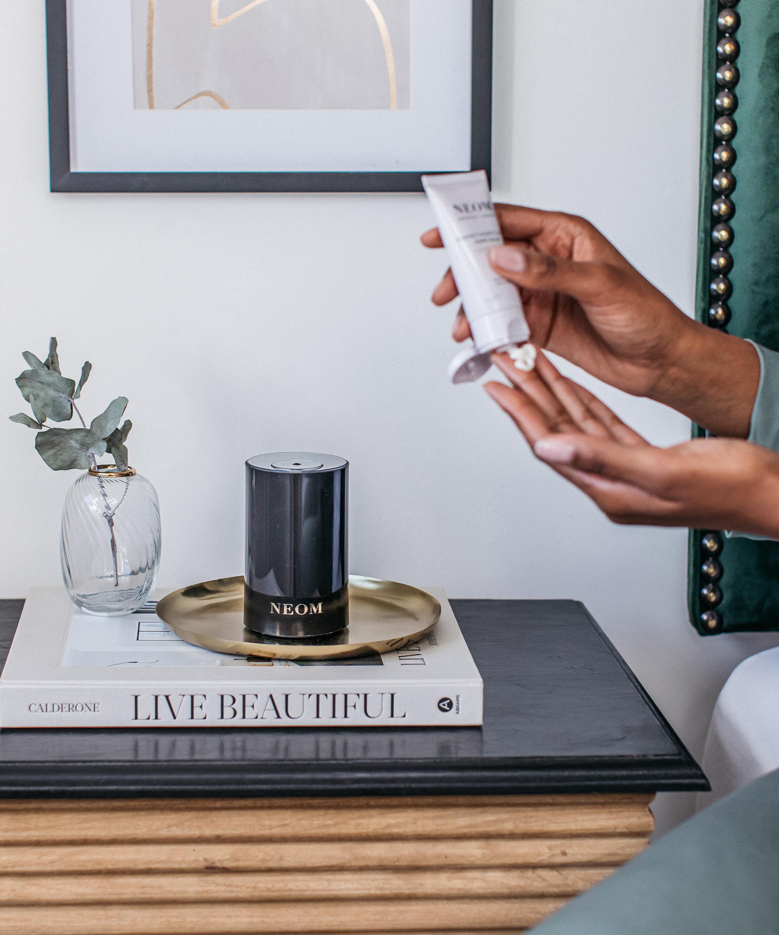 Neom Essential Oil Diffuser | Wellbeing Pod Mini | Black