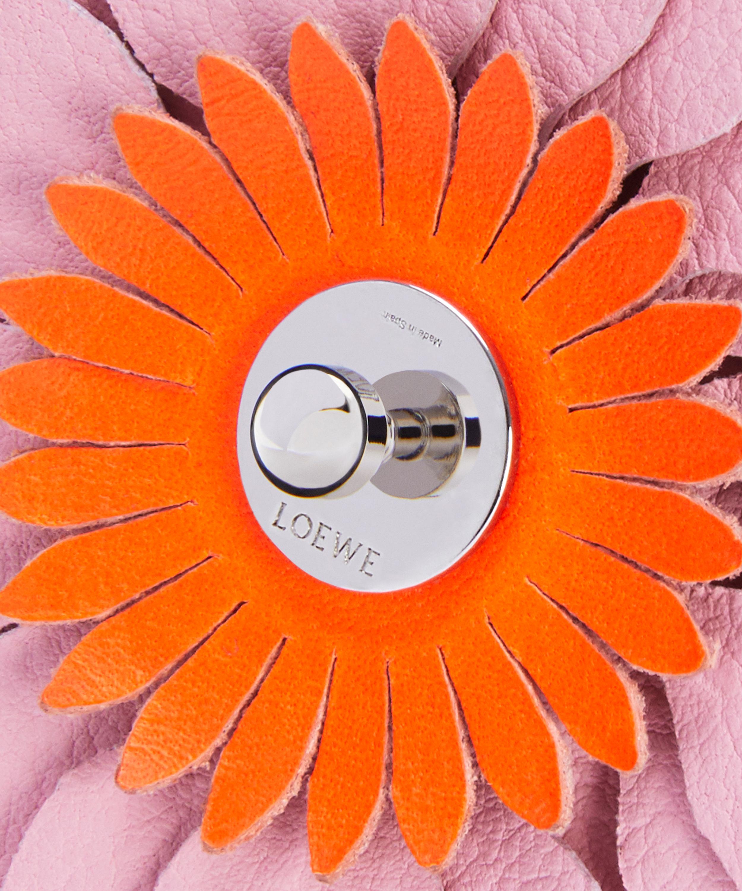 Loewe - Stud Flower Leather Bag Charm image number 2