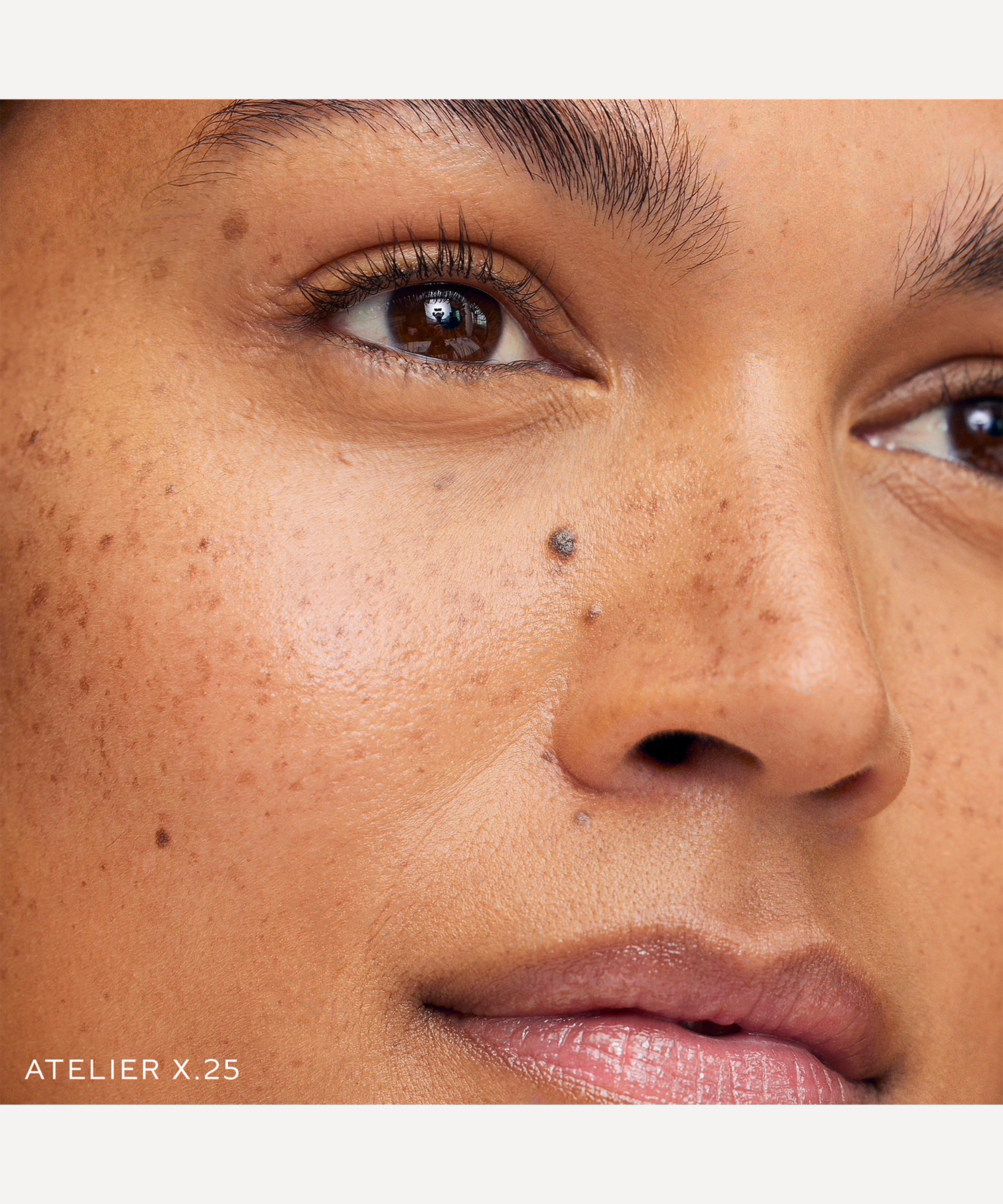 Westman Atelier - Vital Skin Foundation Stick 9g image number 2