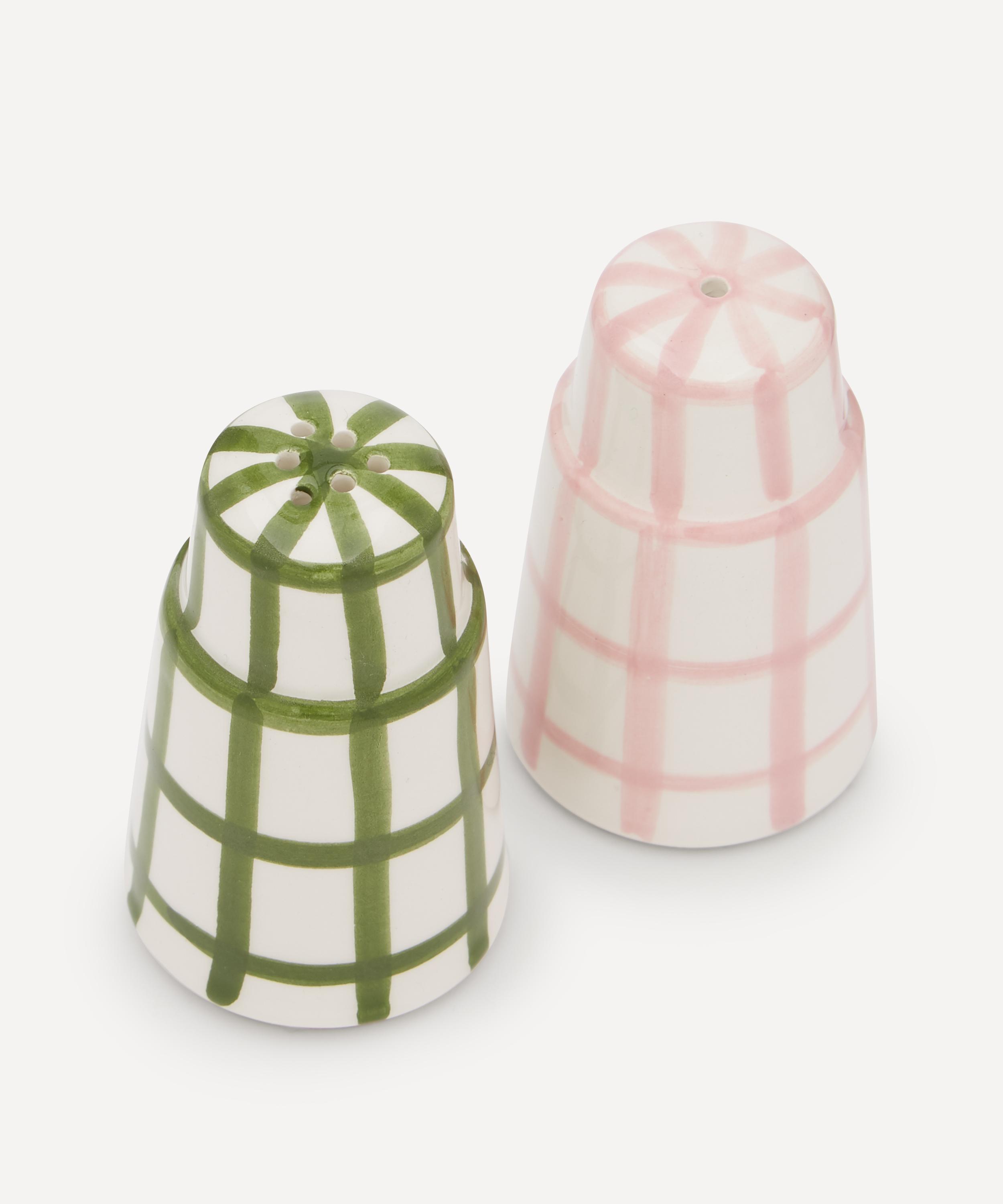 Vaisselle - Salt N’ Pepa Shakers Set of Two image number 2