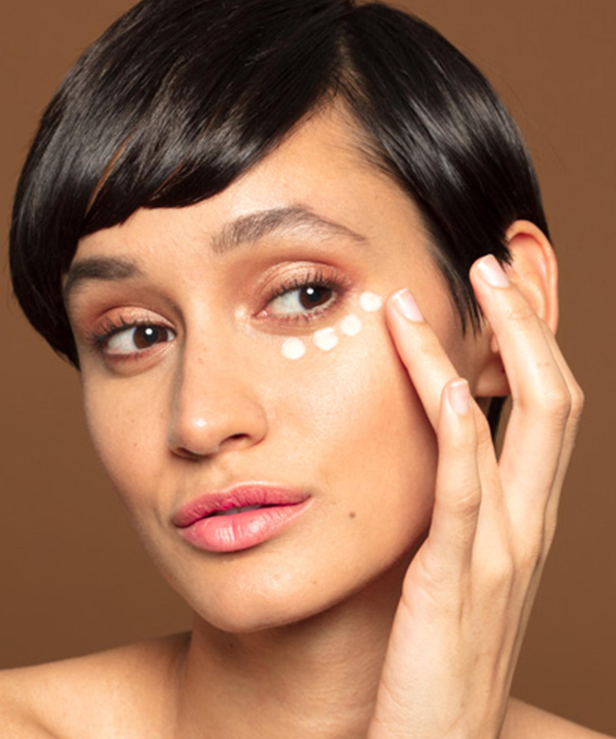 Sunday Riley - Auto Correct Brightening and Depuffing Eye Contour Cream 15ml image number 7