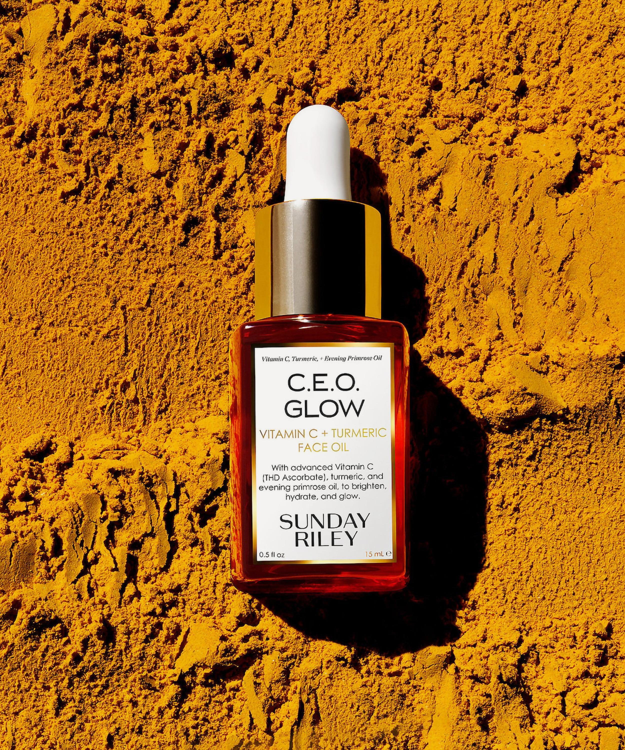Sunday Riley - C.E.O Glow Vitamin C and Turmeric Face Oil 15ml image number 1